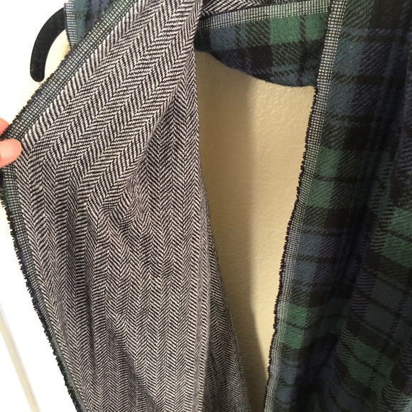Loft Double Sided Circle Scarf Plaid & Herringbone - Picture 2 of 3